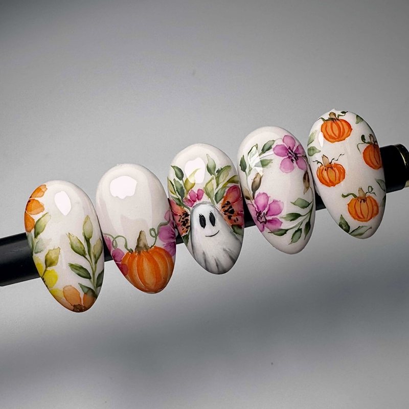 Nail art workshops
